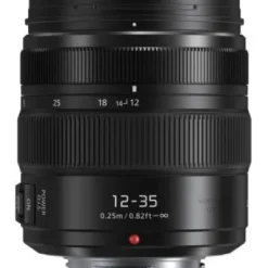 Outlet Blackmagic Design Pocket Cinema Camera 4K - CINECAMPOCHDMFT4K with Panasonic Lumix G X Vario 12-35mm Lens - H-HSA12035 and Essential Bundle