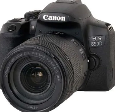Discount Canon EOS 850D DSLR Camera with 18-135mm f/3.5-5.6 IS USM Zoom Lens