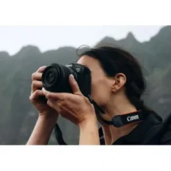 Clearance Canon EOS R7 Mirrorless Camera with 18-45mm Lens Content Creator Kit