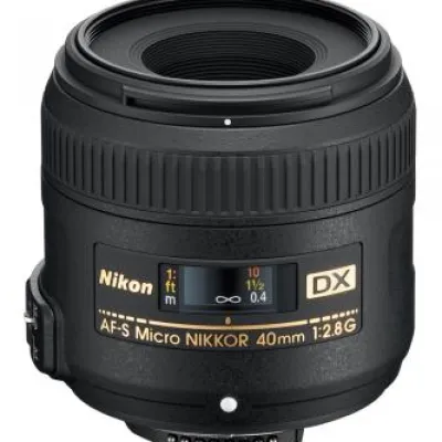 Discount Nikon AF-S DX Micro-NIKKOR 40mm f/2.8G Lens