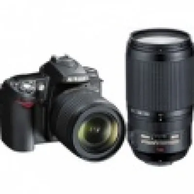 Hot Nikon D90 Digital SLR Camera with AF-S DX 18-105mm and G AF-S VR 70-300mm Lenses