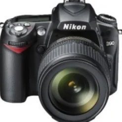 Outlet Nikon D90 Digital SLR Camera with AF-S DX 18-55mm Lens