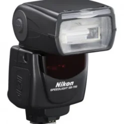 Hot Nikon SB-700 AF Speedlight