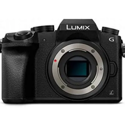 Outlet Panasonic Lumix DMC-G7 Mirrorless Micro Four Thirds Digital Camera Body (Black)