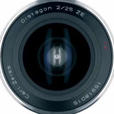 Outlet Zeiss Distagon T* 25mm f/2.0 ZE Lens for Canon EF Mount
